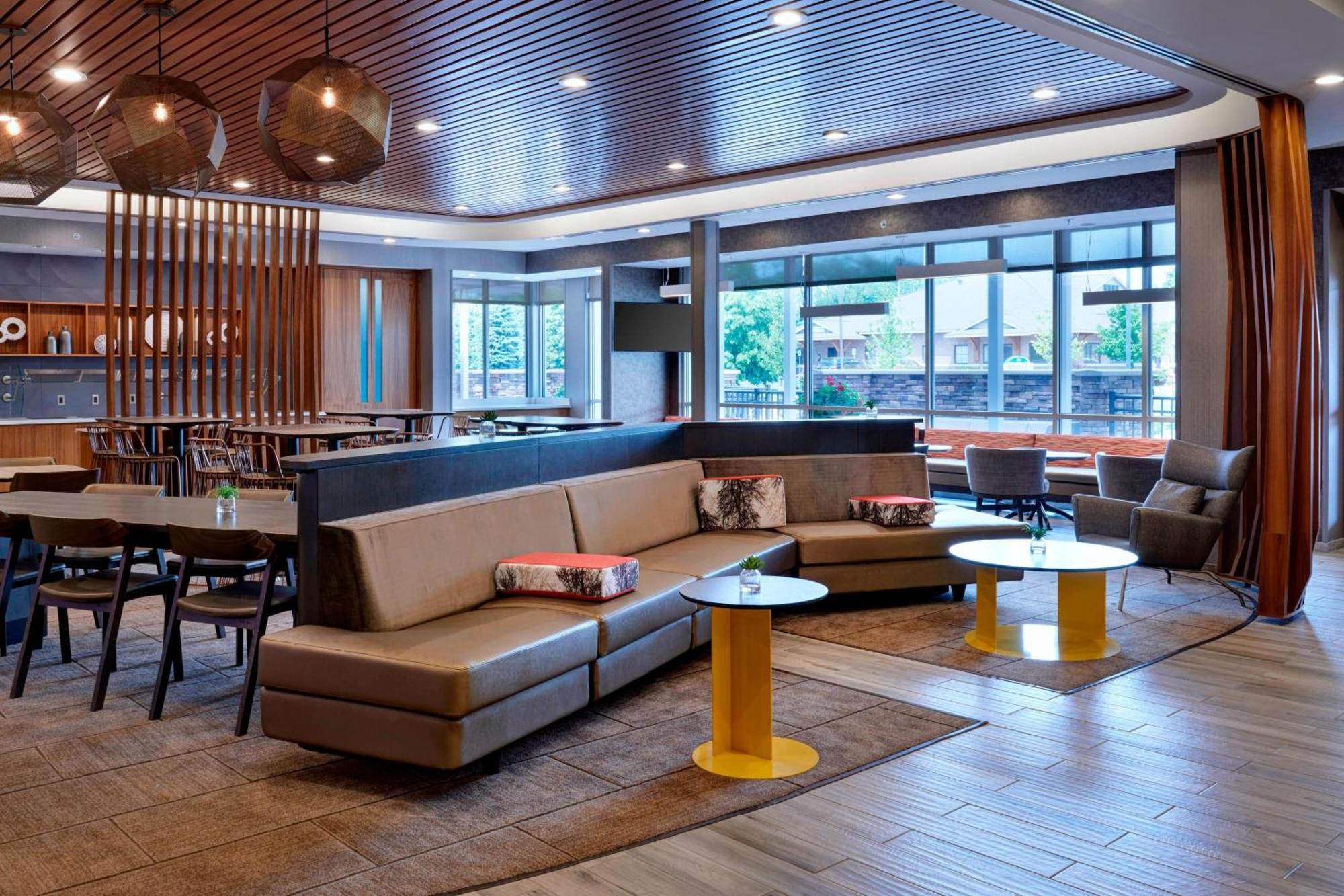 Springhill Suites By Marriott Grand Rapids West Grandville Bagian luar foto