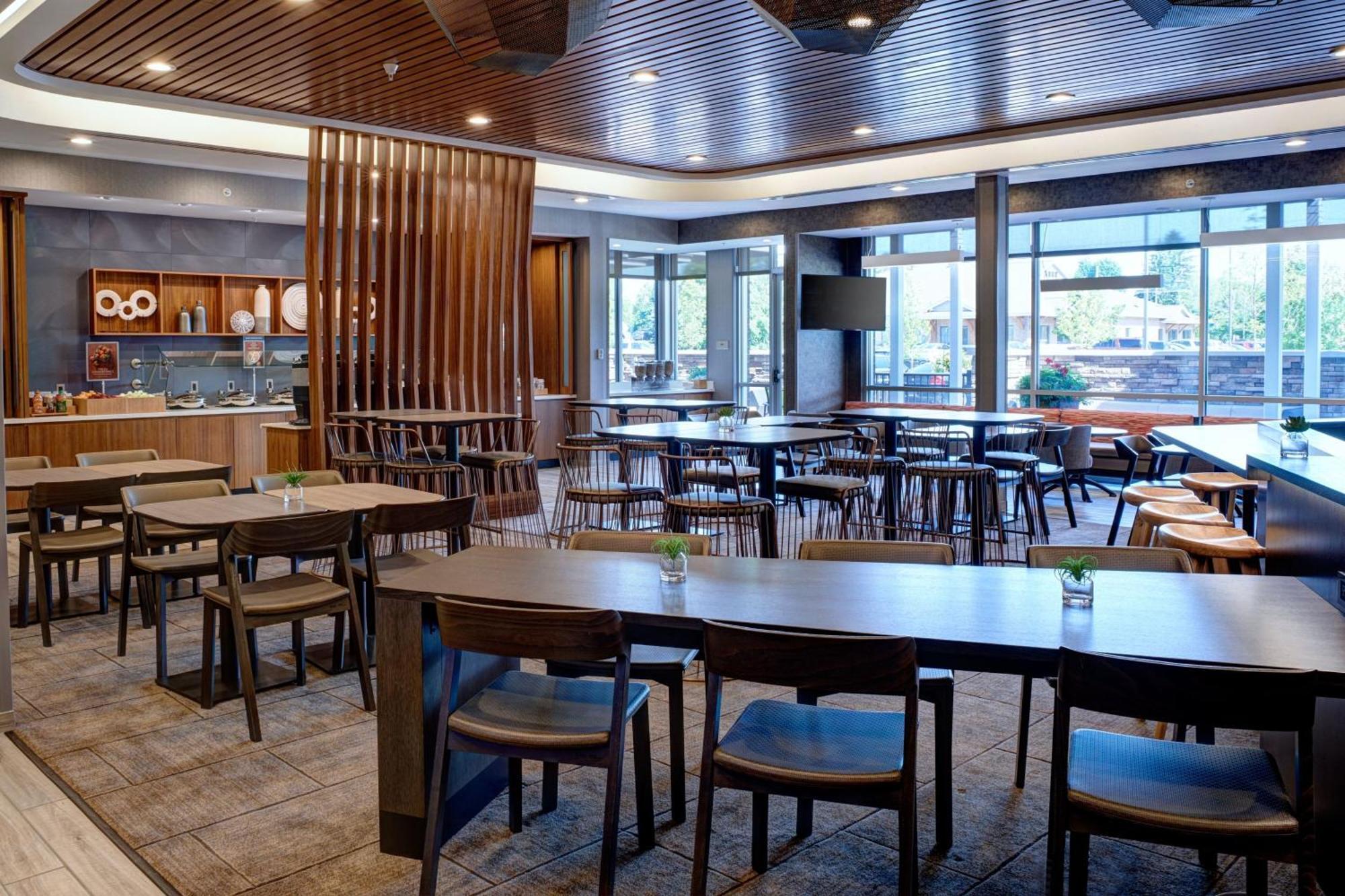 Springhill Suites By Marriott Grand Rapids West Grandville Bagian luar foto