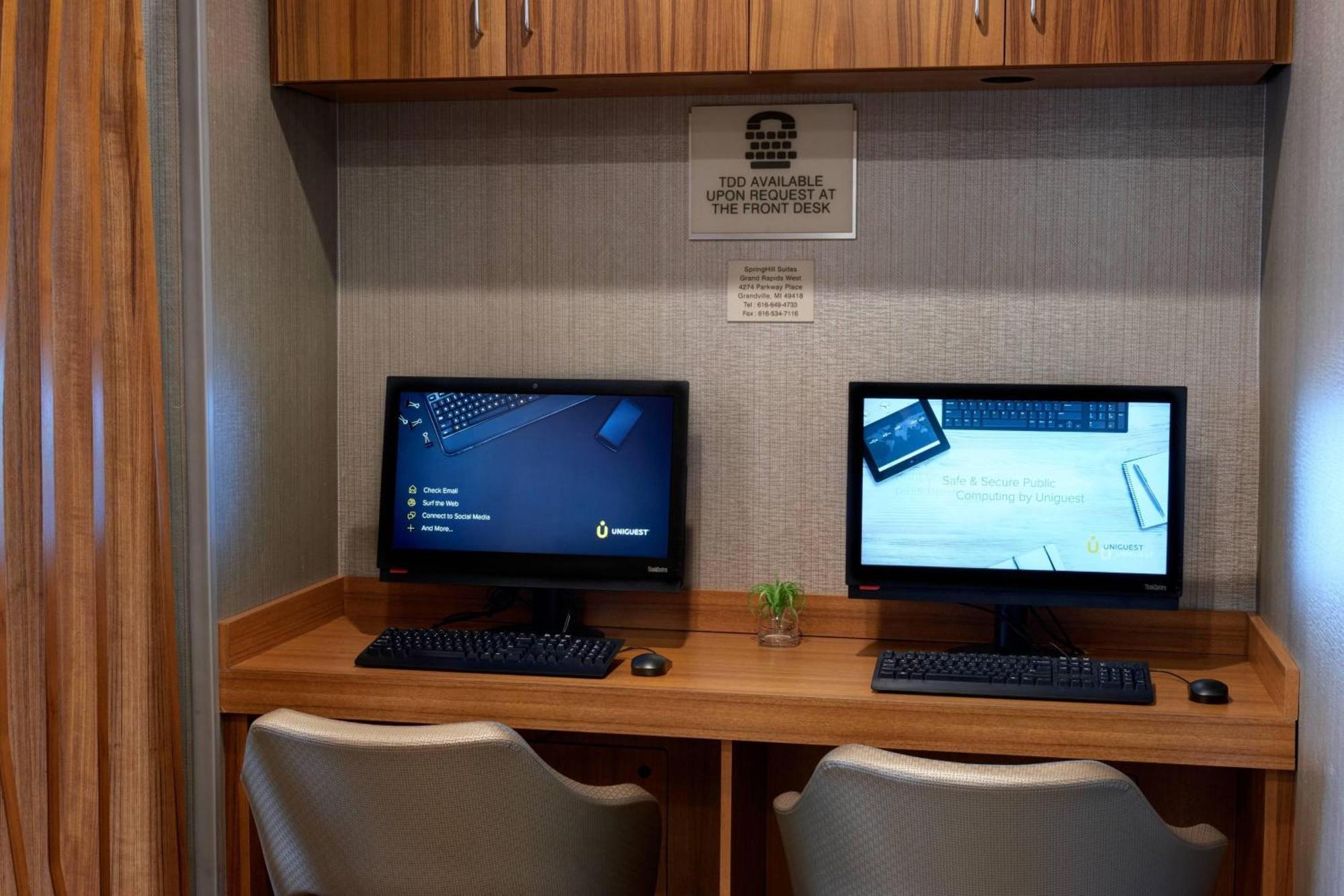 Springhill Suites By Marriott Grand Rapids West Grandville Bagian luar foto