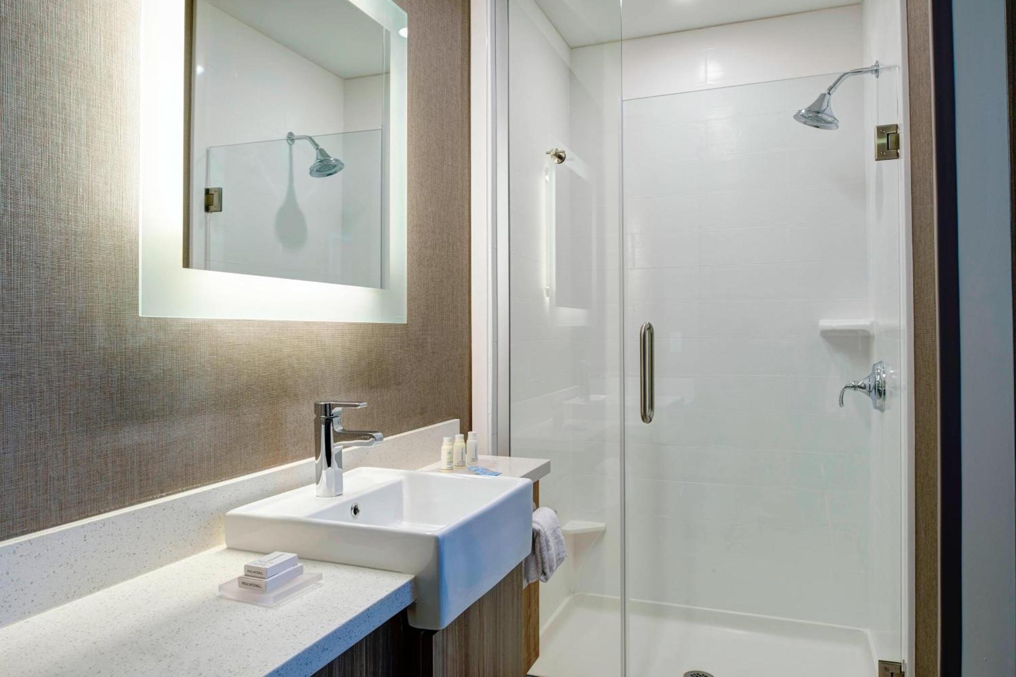 Springhill Suites By Marriott Grand Rapids West Grandville Bagian luar foto